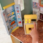 Casuta de papusi  Halie Dollhouse Kidkraft din lemn cu sunete, lumini si frigider care se deschide